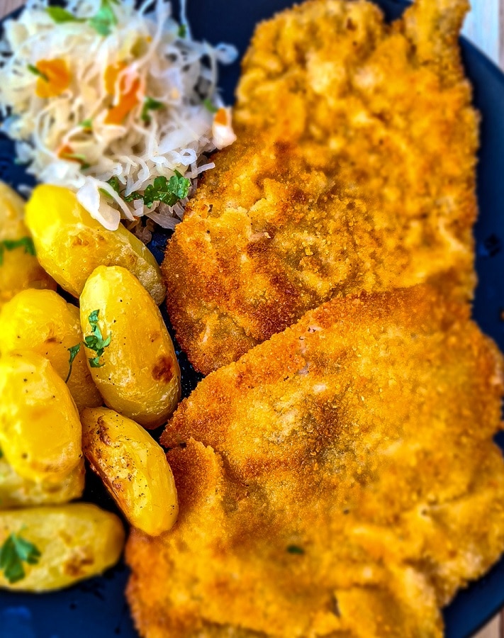 Kotlet Schabowy - Traditional Polish Dish