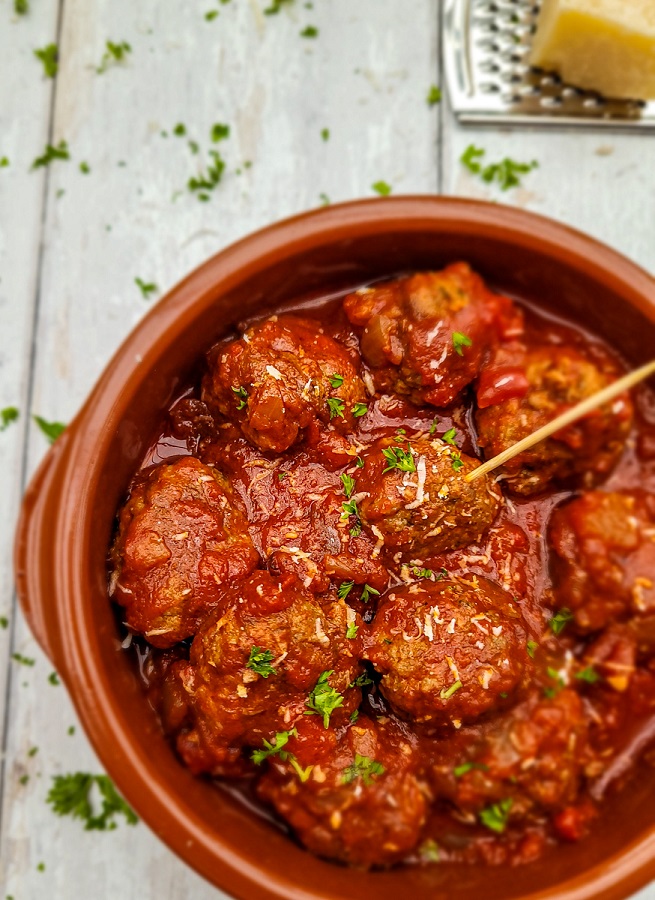 Albondigas I Spanish Meatballs I Happy Midweek Meal